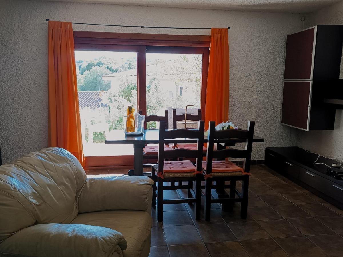 Central House Porto Rotondo Bagian luar foto